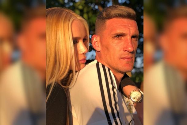 Daniela visitó a Armani en la concentración