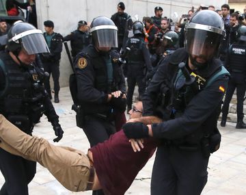 Referéndum en Cataluña: son más de 700 los heridos