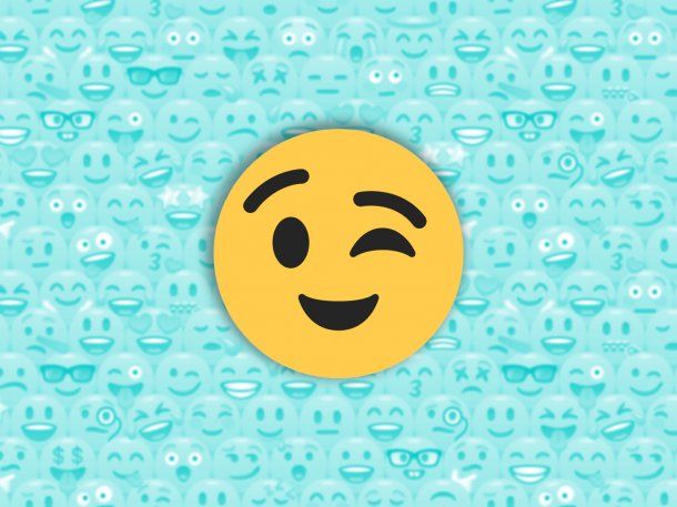 Qué significa el emoji de la carita guiñando un ojo en WhatsApp