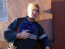 despues de tirarse de cuatro metros, piden la internacion de pity alvarez despues de tirarse de cuatro metros, piden la internacion de pity alvarez