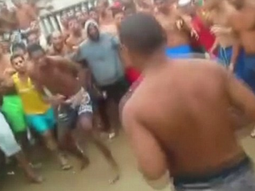 Las peleas sólo terminan cuando alguno de los dos píerde el conocimiento Las peleas sólo terminan cuando alguno de los dos píerde el conocimiento