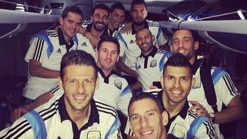 la seleccion ya esta en brasilia y alli espera a belgica la seleccion ya esta en brasilia y alli espera a belgica