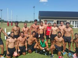 los pumas entrenan sin remera y las chicas suspiran los pumas entrenan sin remera y las chicas suspiran
