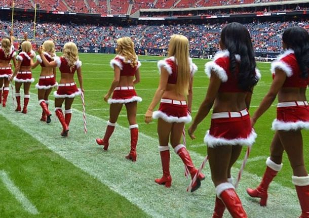 Las porristas más sexys para la llegada de la Navidad