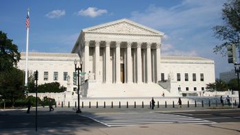 la corte de ee.uu., a favor de los buitre contra la posicion argentina la corte de ee.uu., a favor de los buitre contra la posicion argentina