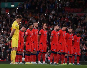 Los jugadores de Inglaterra no podrán visitar a sus parejas