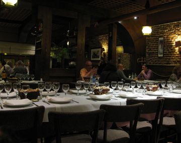 Restaurantes cobran plus los fines de semana