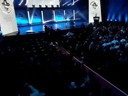 Video: así ovacionaron a Cristina Kirchner en los Premios Gardel 2025