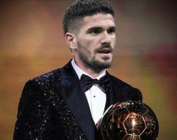 Los memes de la supuesta ruptura entre Rodrigo De Paul y Tini Stoessel