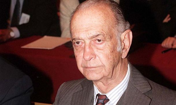 José Alfredo Martínez de Hoz