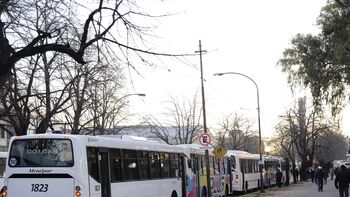 Se levantó el paro de colectivos en La Plata Se levantó el paro de colectivos en La Plata