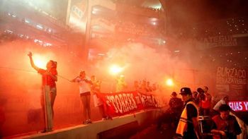 la provincia sanciono a independiente y solo podran asistir socios al proximo partido como local la provincia sanciono a independiente y solo podran asistir socios al proximo partido como local