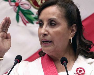 La destituida presidenta DinaBoluarte.