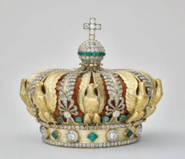 Regresó al Museo Louvre la corona de la emperatriz Eugenia: los detalles de la histórica pieza