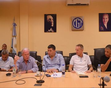 La CGT se reunió con diputados e intendentes y ratificó la marcha contra la reforma laboral