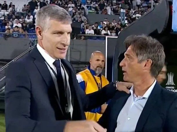 Martín Palermo dejó de ser el DT de Olimpia