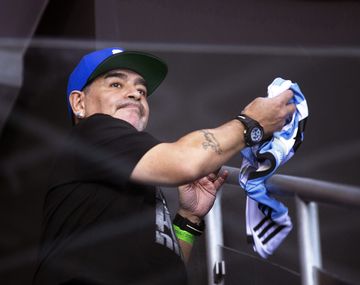 El 10 fue el hincha Nº1 los tres días de la serie final en Zagreb