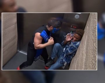 Fatality: Un personaje de Mortal Kombat asalta a personas en un ascensor