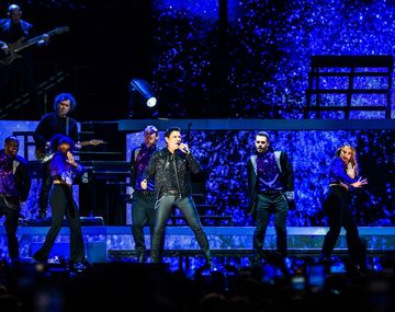 Chayanne deslumbra en el inicio de su gira en Argentina con un Arena de Buenos Aires repleto
