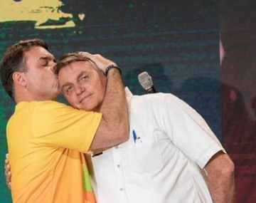 El hijo mayor de Bolsonaro desafía a Lula y anuncia su candidatura presidencial