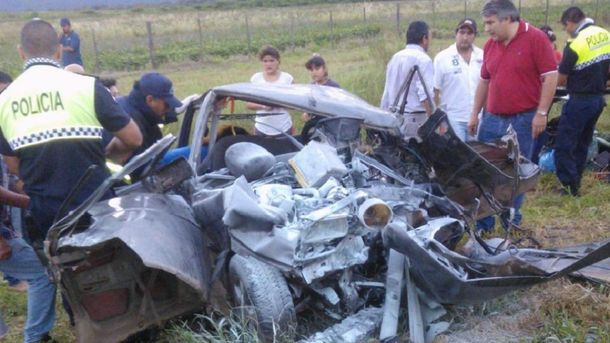 Tragedia en Tucumán: tres muertos por un choque frontal en la ruta 38