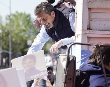 El Partido Socialista anunció su apoyo a Massa en el balotaje