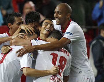 El festejo de los jugadores del Sevilla tras el segundo gol ante Celta