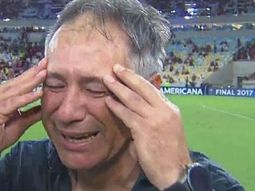 Ariel Holan emocionado tras ganar la Copa Sudamericana 2017 Ariel Holan emocionado tras ganar la Copa Sudamericana 2017