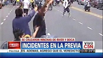 incidentes entre hinchas de river y la caravana de boca incidentes entre hinchas de river y la caravana de boca