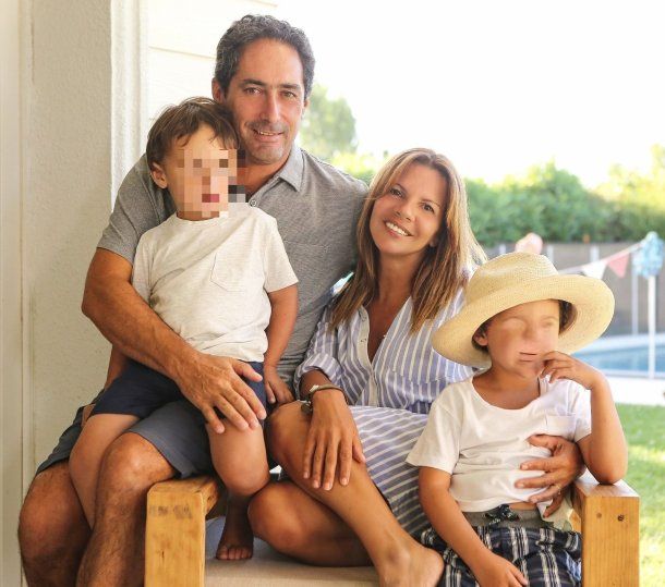 La familia busca justicia.