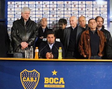 Angelici explicó: Bianchi había pedido trabajar hasta el domingo para irse si perdía