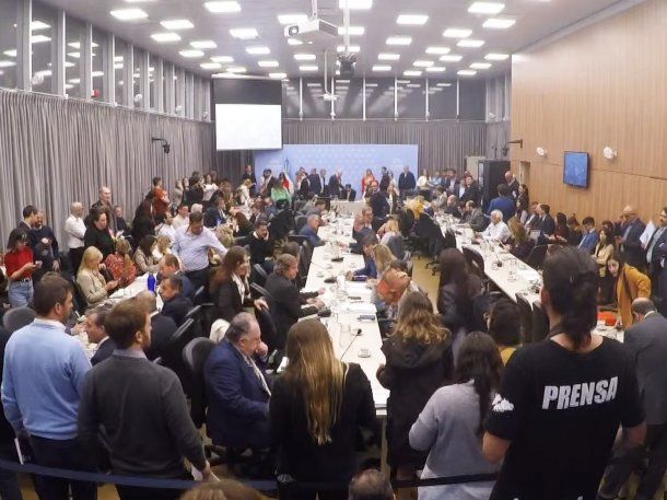 Diputados: la nueva Ley Ómnibus se trata este jueves en plenario de comisiones