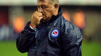 ¿el final? argentinos volvio a perder y borghi esta en la cuerda floja ¿el final? argentinos volvio a perder y borghi esta en la cuerda floja