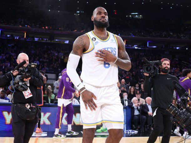 El histórico récord de la NBA que está a punto de romper LeBron James