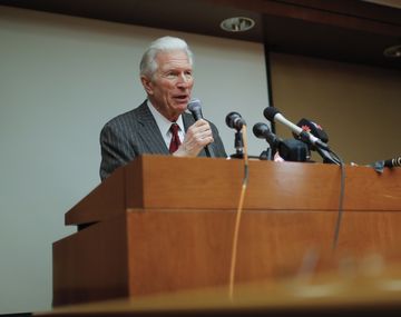 Pollack: El pago se hará en efectivo