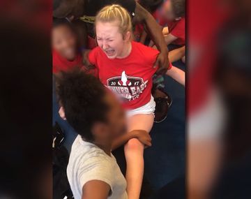 Ally Wakefield, de 13 años, pidió que dejaran de lastimarla