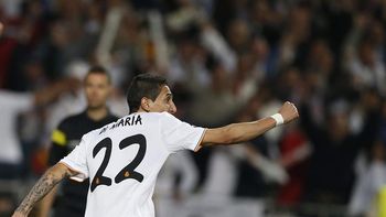 el socio de lionel messi festeja su nuevo titulo el socio de lionel messi festeja su nuevo titulo