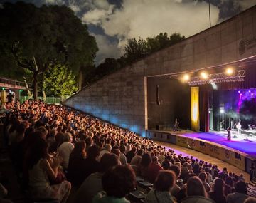 Recital en Parque Centenario, imagen de archivo