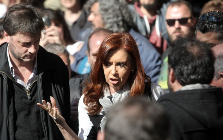 Nuevo posteo de Cristina Kirchner por la causa cuadernos: Otra extorsión más y van...