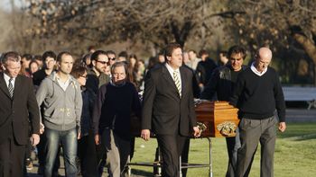 los familiares y amigos dieron el ultimo adios a juan alberto badia los familiares y amigos dieron el ultimo adios a juan alberto badia
