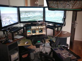 Una pista menos: el simulador del piloto de Malaysia Airlines no tiene nada sospechoso