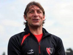 Gabriel Heinze llega al país para dirigir a Newells
