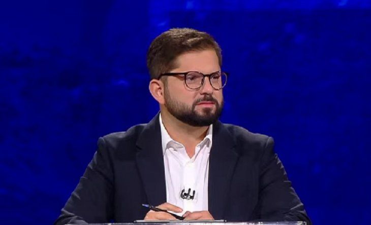 El día que Gabriel Boric cruzó al embajador británico por las Malvinas