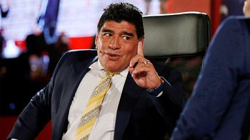 maradona se solidarizo con los fallecidos en francia, siria, libano y palestina maradona se solidarizo con los fallecidos en francia, siria, libano y palestina