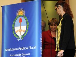 La Justicia convalidó los concursos de Gils Carbó