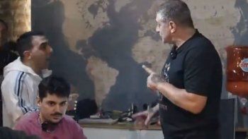 el turco garcia publico la secuencia completa de la pelea a trompadas con camisetas nani el turco garcia publico la secuencia completa de la pelea a trompadas con camisetas nani