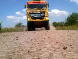 Así se ven los camiones del Dakar en primera persona