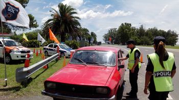 se quiso llevar de souvenir un cono vial se quiso llevar de souvenir un cono vial