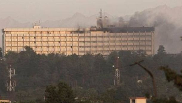 El hotel Intercontinental de Kabul fue atacado este sábado por cuatro hombres armados