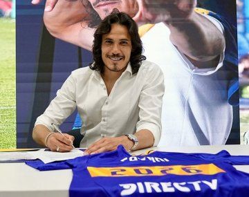 Edinson Cavani sigue en Boca hasta 2026.